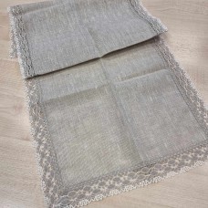 Galda celiiņš ar mežģīnēm 40*100